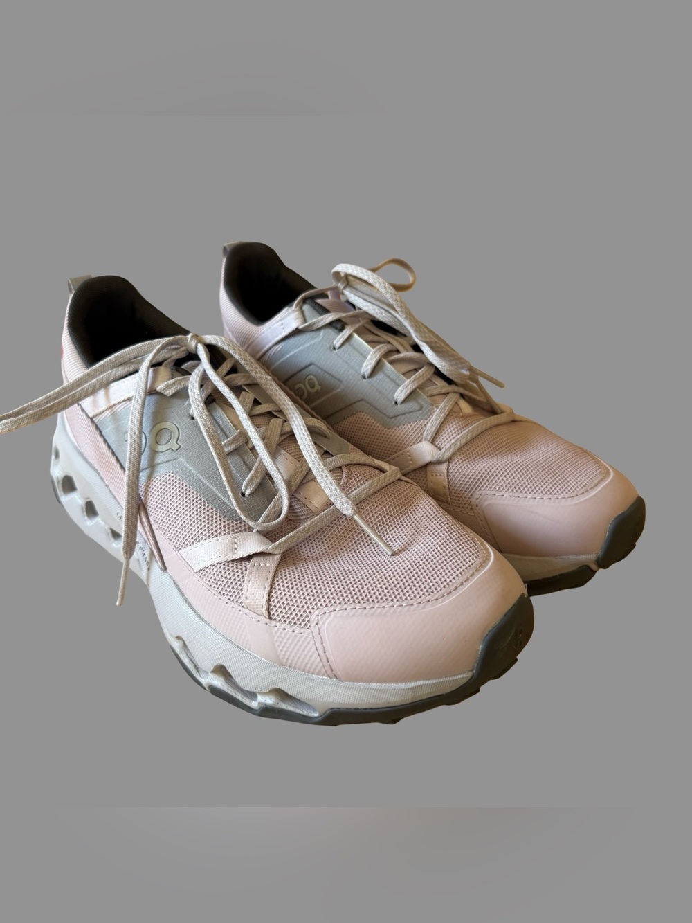 ON Cloud Running Women’s Cloudhorizon Mauve Cushioned Hiking Sneakers W9 ($180)